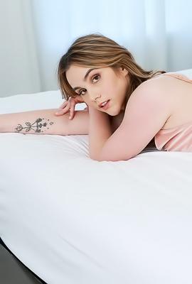 Kelsey Kane Purses Her Lips In A Flirtatious Challenge