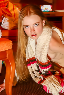 Avril A Sprawls On Velvet, Bare Ass Perched For Hotties Everywhere